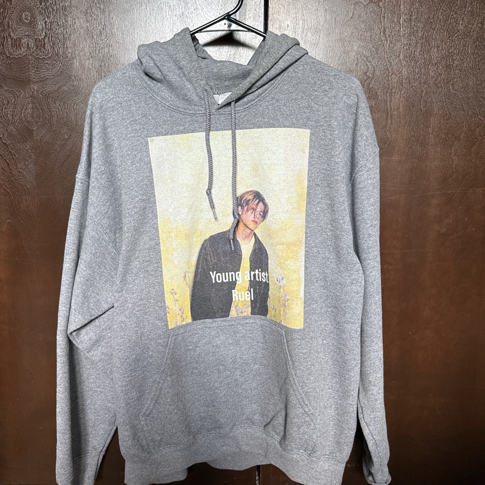 CUSTOM MADE Ruel Gildan Gray Sweatshirt Classic Pullover Hoodie